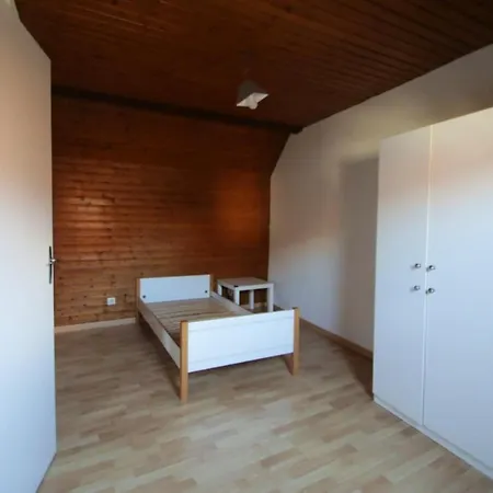 Maison Spacieuse A Avec Parking Inclus